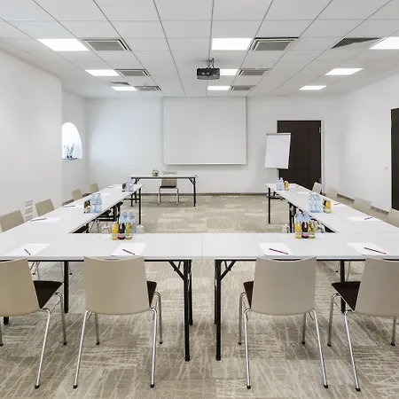 Arcotel Camino Szálloda 4*