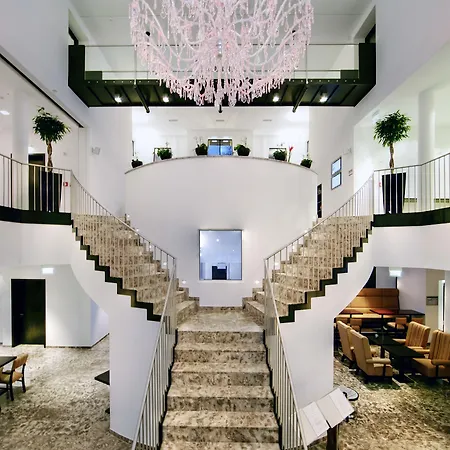 酒店 Arcotel Camino 4*