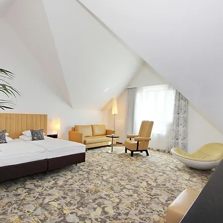 Ξενοδοχείο Arcotel Camino 4*