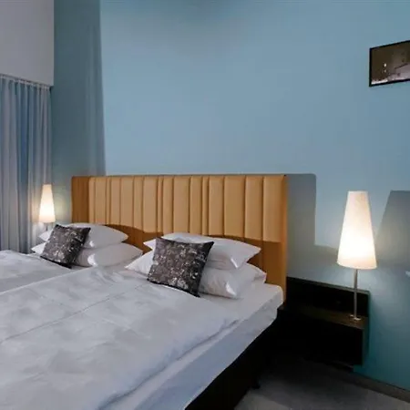 Hotel Arcotel Camino 4*